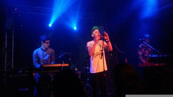ronket71's tweet photo. @yearsandyears Ropey quality but this is Bristol in May 2014
#YearsAndYearsLive https://t.co/y3e95Frtbq