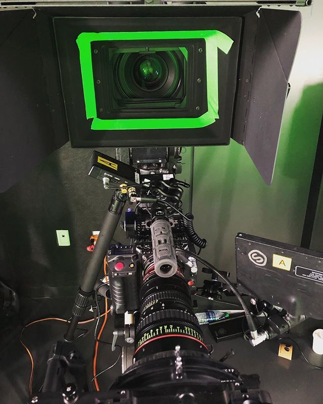 SpitfireStudios's tweet photo. Look into the green box! #stackedcameras  #redcamera  #closeupandwideangle https://t.co/Dl1WWWnjFF https://t.co/s0cajcDIxD