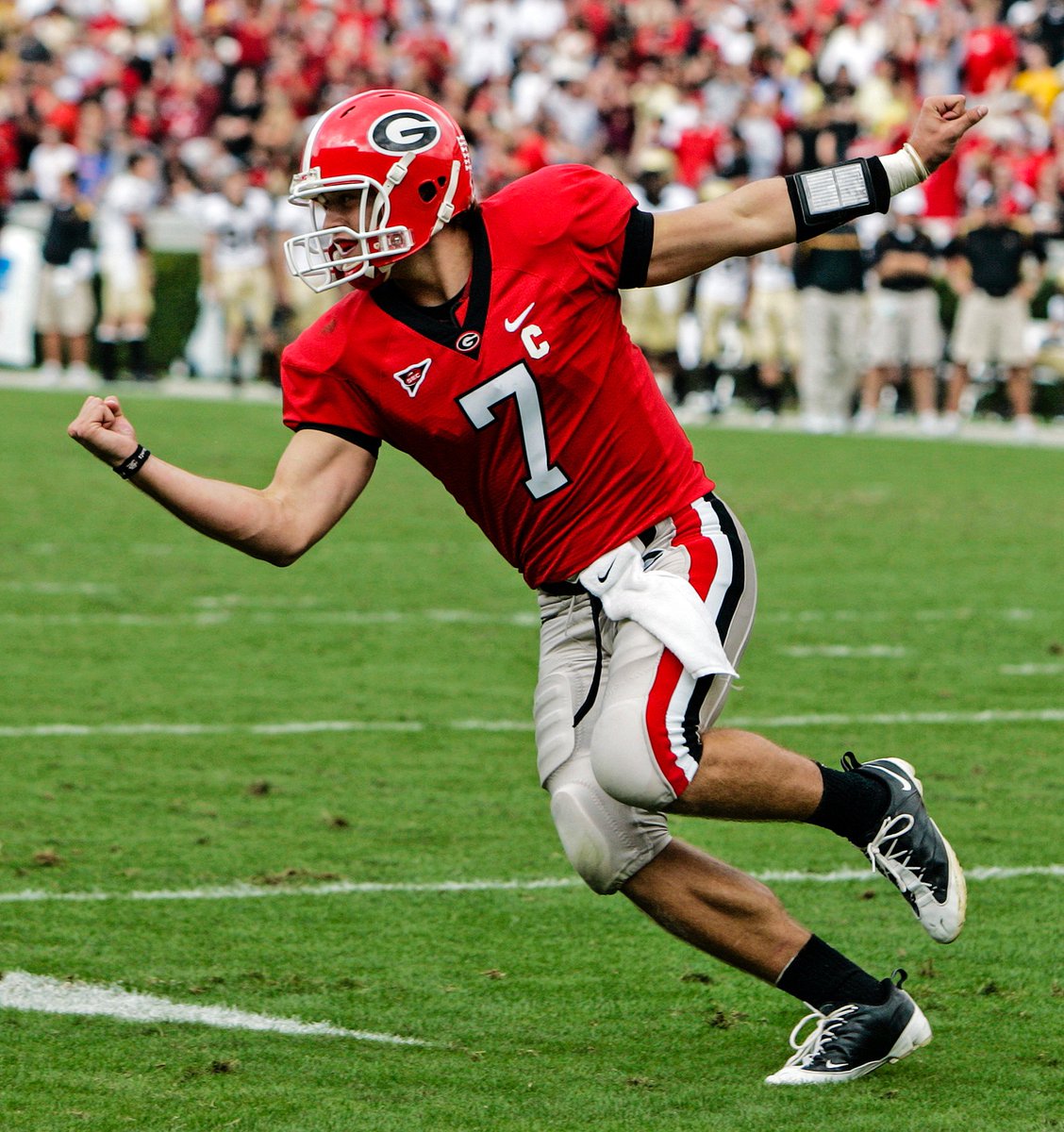 To celebrate ONE DAY until the #NFLDraft, we throw it back to our four No. 1 overall selections in the last 10 years. 

@MylesLGarrett (2017)
<a href="/clownejd/">Jadeveon Clowney</a> (2014) 
<a href="/CameronNewton/">Cam Newton</a> (2011)
Matthew Stafford (2009)