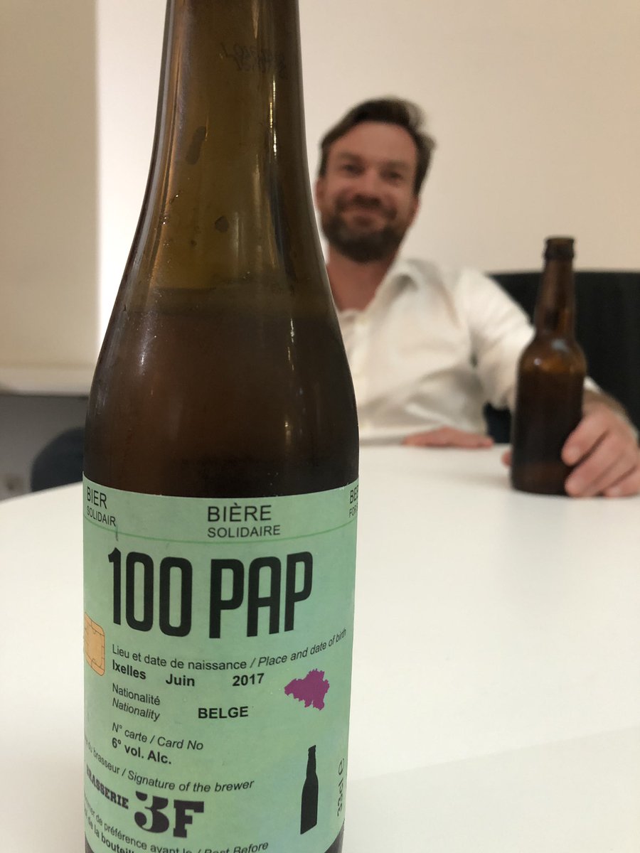 Having a sans-papier beer at <a href="/digityser/">DigitYser</a> with <a href="/SamRedele/">Sam Rédelé</a>