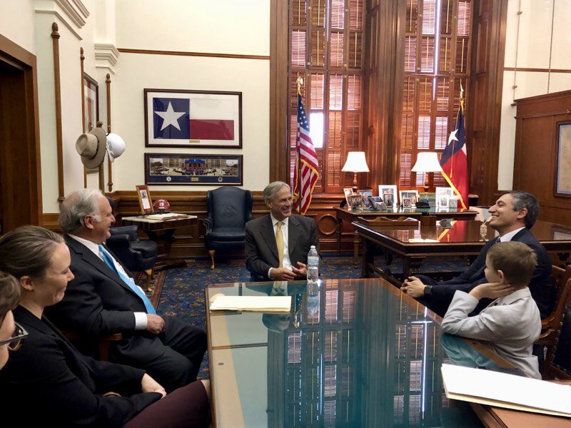 Great meeting today w/ Gov. <a href="/GregAbbott_TX/">Greg Abbott</a> &amp; Rep. <a href="/VoteGiovanni/">Giovanni Capriglione</a> re: SB 943, our government transparency and Public Information Act bill. We appreciate the Governor's support for this important bill, which will restore taxpayers' ability to track state and local spending. #txlege
