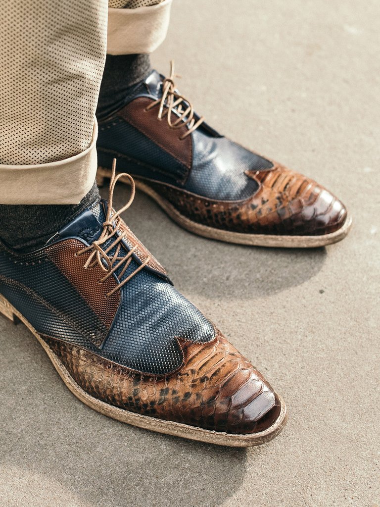 botsing Demon voordeel Van Dael Schoenen on Twitter: "De Platinum-lijn van Giorgio 1958-schoenen.  Voor de man die zich met deze hedendaagse klassieker perfect weet te  kleden! #giorgio1958 #snakeprintshoes #classicshoes https://t.co/dkCjei2fFV  https://t.co/CuXpoAQS0j" / Twitter