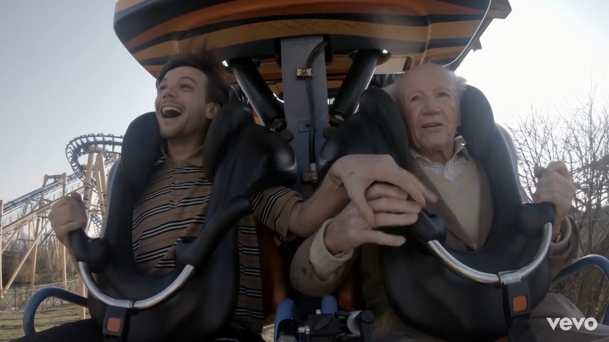 whathemgc's tweet photo. Les juro que elegí al ídolo correcto, ame que Louis se sentó a platicar con Richard y lo ayudo a cumplir las cosas que Richard quería hacer, enserio estoy muy orgullosa de Lou.
 #LouisAndRichard https://t.co/riRP3SDVXS
