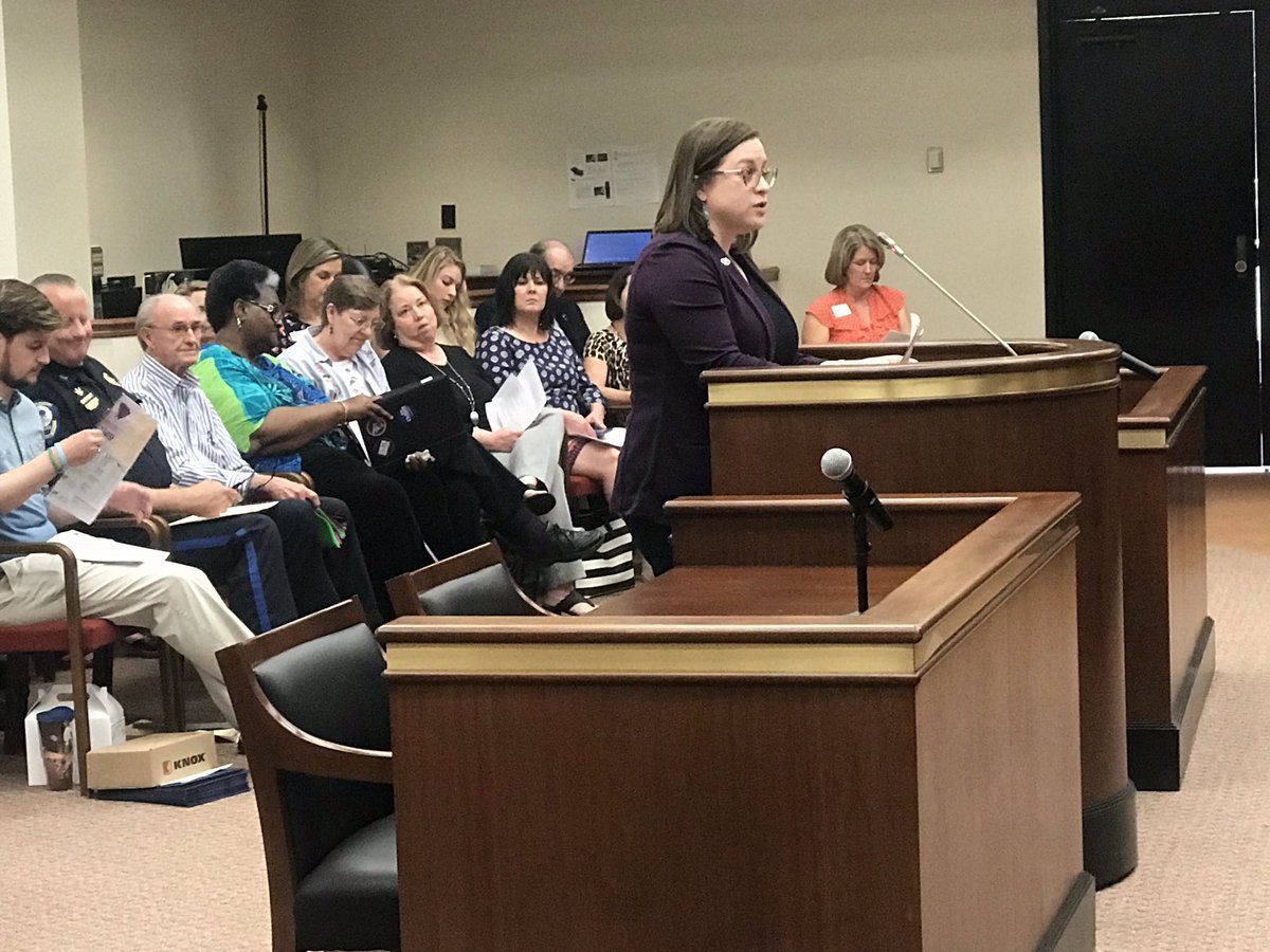 AlzSC's tweet image. Our very own, Beth Sulkowski, shares the state of Alzheimer’s in SC with @AgingSC during the 1st Aging Advisory Council meeting-where Alz Advocate, Cheryll Woods-Flowers &amp;amp; our board member, Dr. Cheryl Dye of @ClemsonUniv! #Ask4Alz #ENDALZ