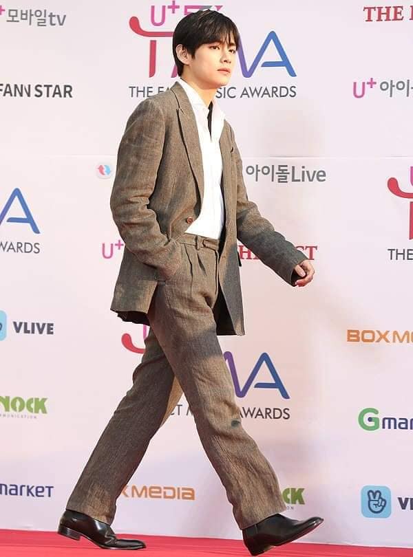 Linhlin23544823's tweet photo. KIM TAEHYUNG🐯🐯
Tôi chết cho anh vừa lòng 🤪🤪
#BBMAsTopSocial BTS @BTS_twt https://t.co/7TNZWqgAkx