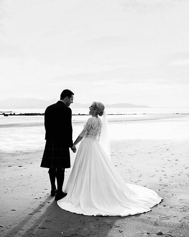 SideyClarkPhoto's tweet photo. C L A I R E + K R I S

When I met Claire &amp; Kris a few weeks ago at the gorgeous @seamillhydrohotel for their couples session the weather was so perfect, I thought lightning doesn’t strike twice, well it does.

From start to finish it was the perfect day … https://t.co/vApjoPzfZo https://t.co/Eoh1pLosZs
