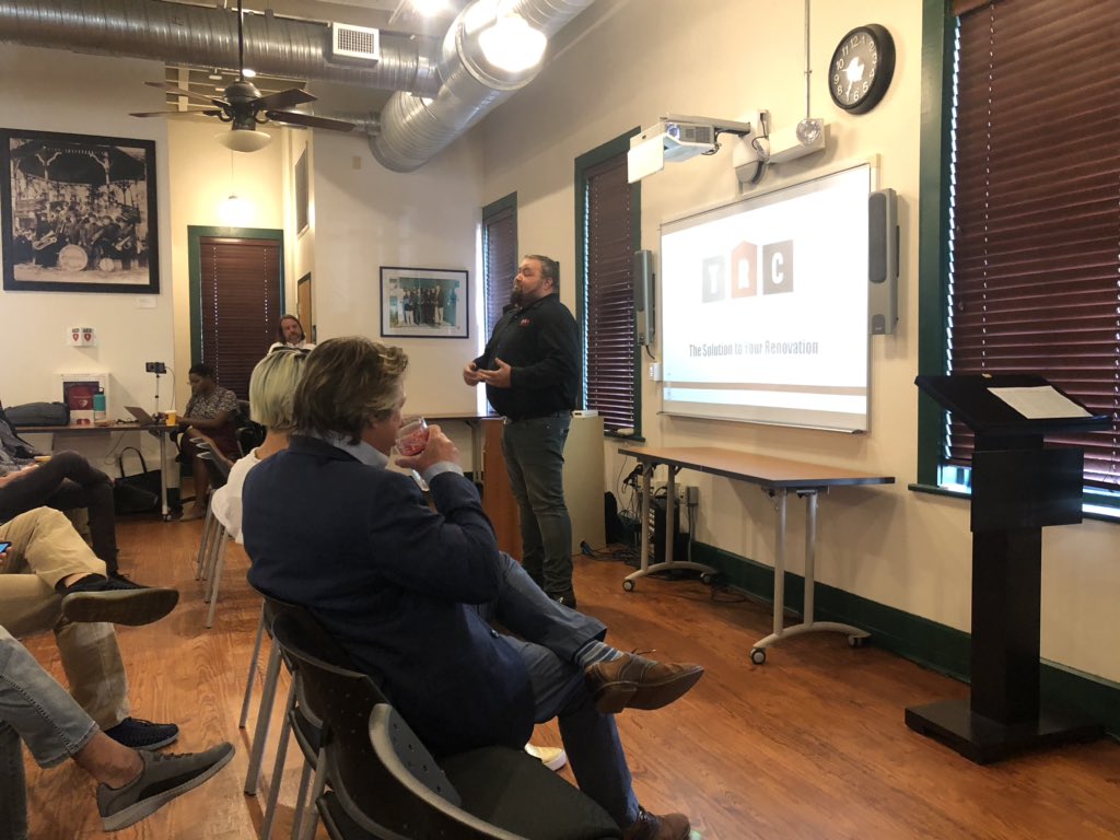 letslunchpool's tweet image. Excellent discussions at @STPGreenhouse with a more intimate crowd than usual! 

Join us here next week as we present our solution to the “Desktop Dining Epidemic”