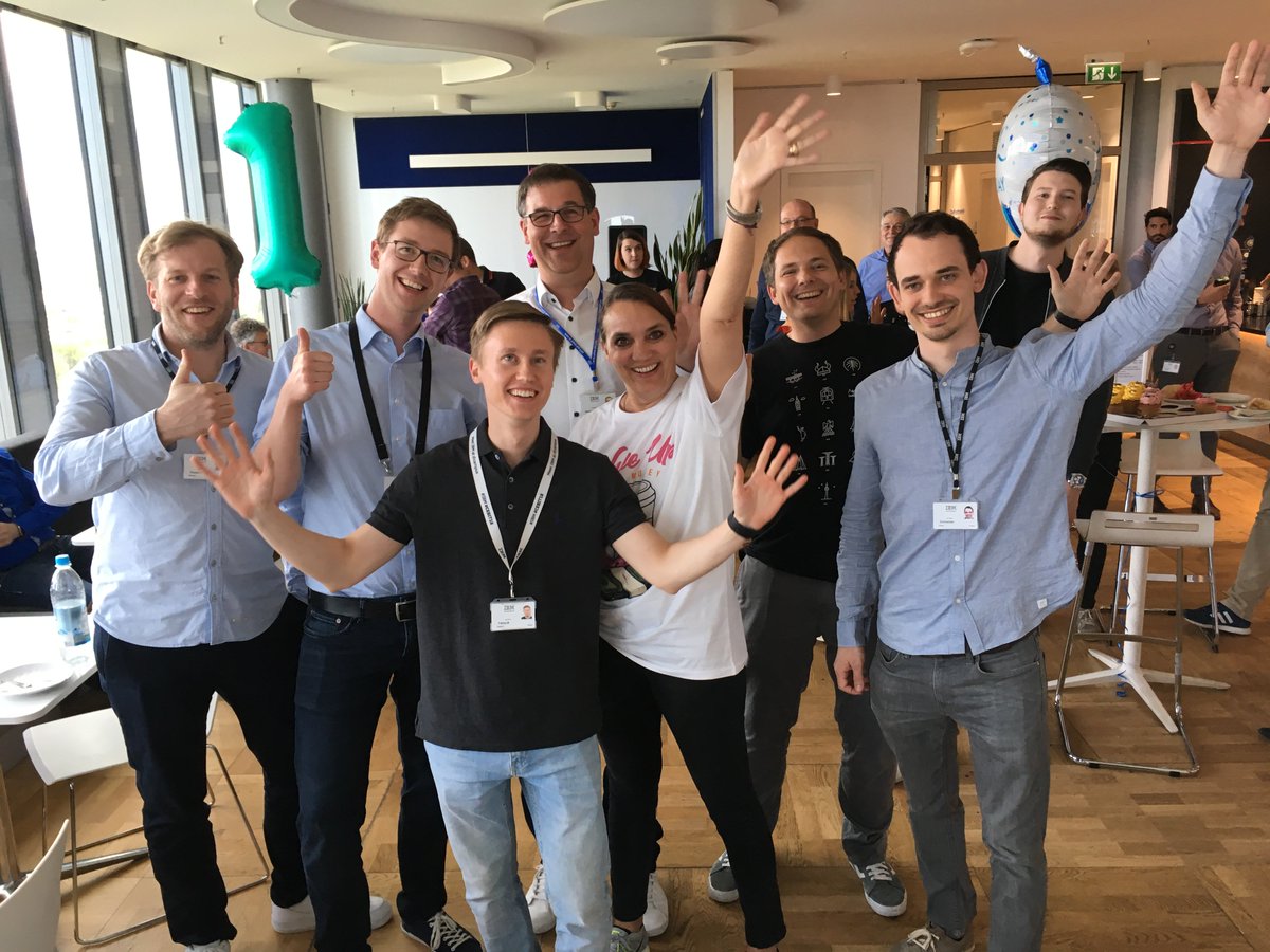 AnnetteHodapp's tweet photo. Birthday party at the #WatsonIoT Center. Our #CloudGarage Team celebrates it's 1st birthday. Reach out to the team => https://t.co/BJq8Lj7HNJ https://t.co/uciKnZvTt2