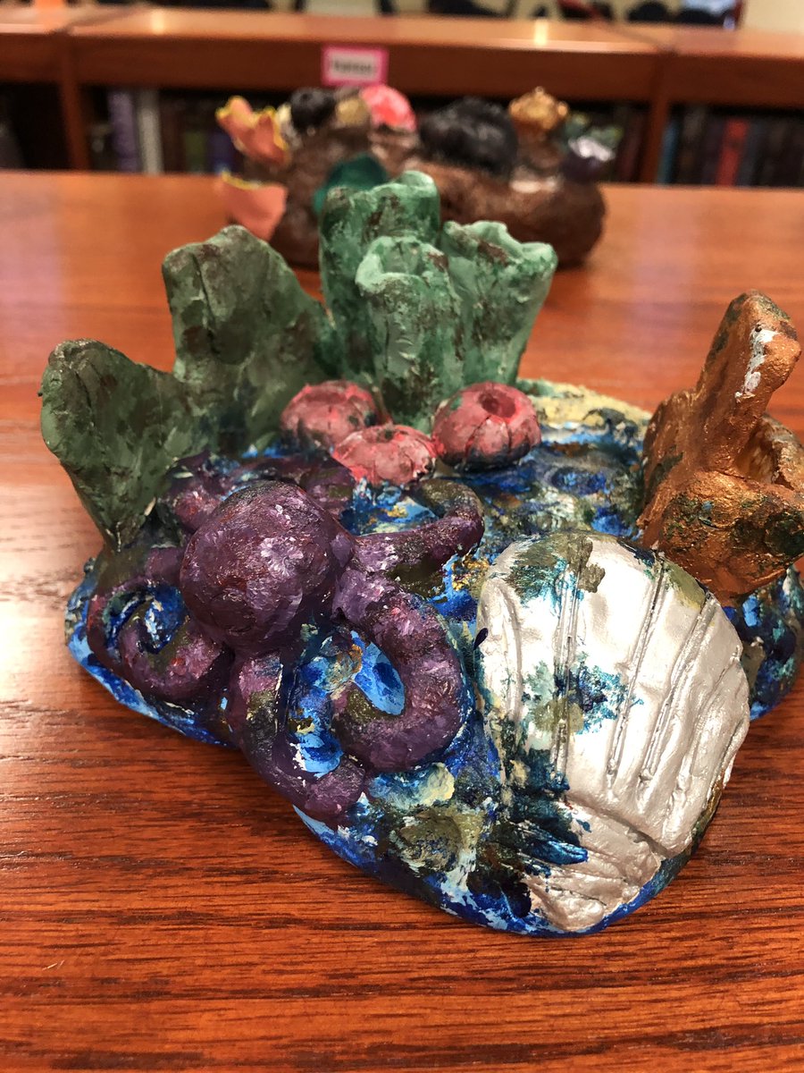 TitanLibrary2's tweet photo. Stop by the library to see some incredible ceramic coral reefs created by Art I! @Cen10titans #titanpride #talentedtitans #OurFISDStory https://t.co/zi8JFAp0s3