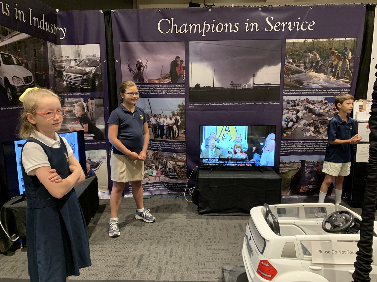TALowerSchool's tweet photo. Our 3rd and 4th grade docents are doing a great job explaining their project at the Tuscaoosa Through Time Expo! #tuscaloosa200 #history #tuscaloosabicentennial @taknightsfan @TAMiddleSchool @aisaonline #lowerschool https://t.co/GkrgESNUkh