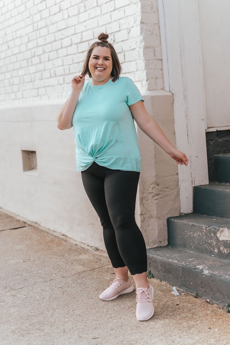 SarahZerbe's tweet photo. Chatting about my health and fitness goals for spring along with sharing the cutest workout look from @Bloomingdales. 

Shop leggings: https://t.co/8KuLB7IP4E

Blog Post: https://t.co/ibV0KlU9Cs

#bloomingdales #sponsored https://t.co/6dEi0AW9UP