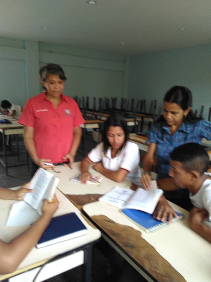 Nucleo_Guarico's tweet photo. UNEFANB #NúcleoGuárico #ExtElSocorro realizó lectura y análisis de textos en el día del libro y del idioma, fomentando así la lectura y el conocimiento en los estudiantes. @unefa_ve @UnefaVrrLlanos @Neriogalban1 @RGfarias99 https://t.co/KtzsnqR2cF