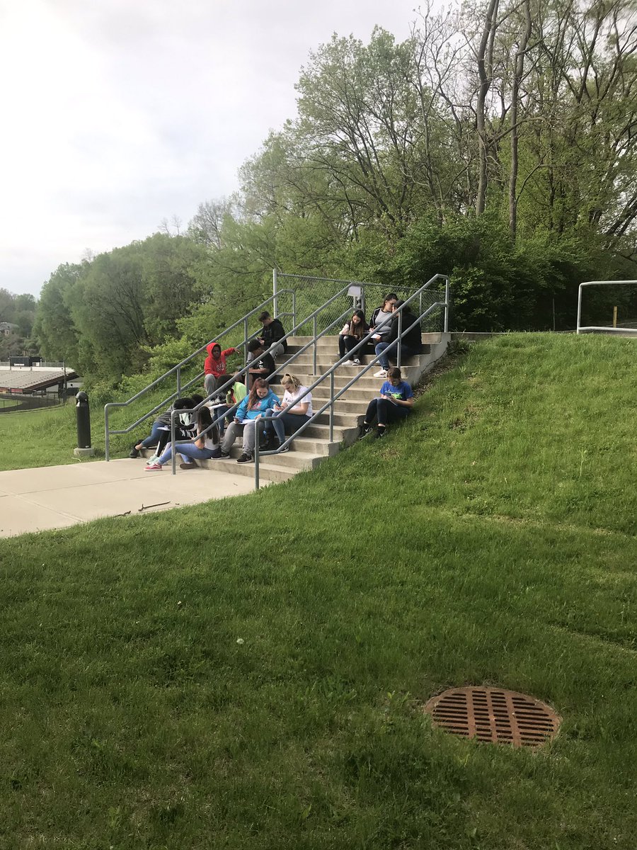 MrsMcCoy_Math's tweet photo. @DustinHinson and I loved getting our 8th graders out in the sun this morning for some review before our Volume test tomorrow!! ☀️✏️ https://t.co/Rfndp7KpXO
