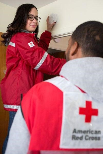 PattyOhio1's tweet photo. Help the Red Cross install free smoke alarms! Locally we respond to about 5 home fires nightly. We also prepare &amp; educate on fire safety. Thank you @ColumbiaGasOhio for helping to save lives https://t.co/OfEy1wqjUz https://t.co/bDPE8kMlfA