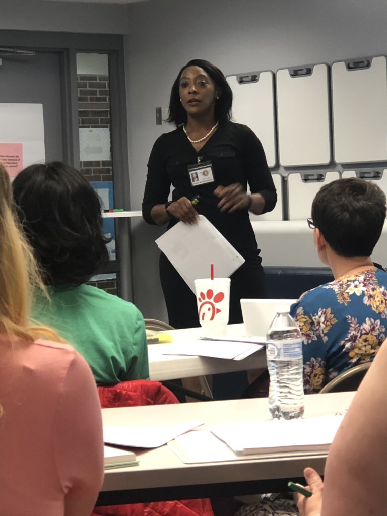 kelmac1029's tweet photo. Power of Oral Language- “If I can say it I can read it and if I can read it I can write it.” @krutledgeb Excited to be @ ARI Training today! #TrussvilleLearns https://t.co/DyD9td2Hl4
