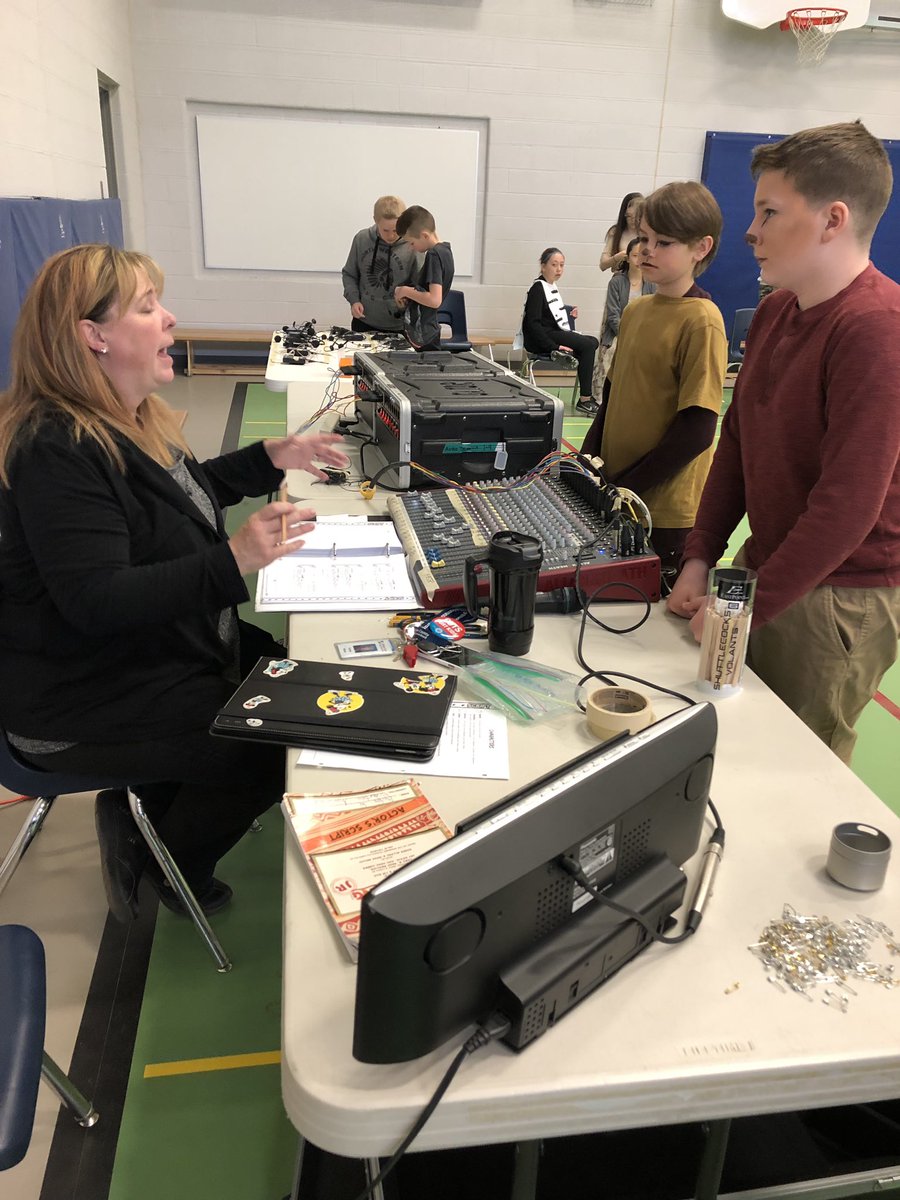 Lights, camera, action ! Ardagh tonight 6pm presents The Lion King <a href="/SCDSB_Schools/">Simcoe County District School Board</a> <a href="/ArdaghBluffsPS/">Ardagh Bluffs Public School</a> <a href="/SCDSB_arts/">SCDSB arts</a>