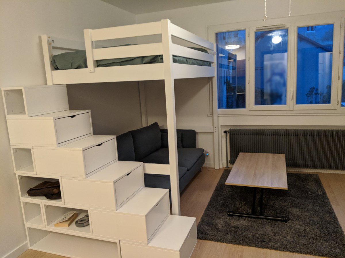 Abcmeubles's tweet image. Merci à notre Client pour cette sublime photo 😍 Vous pouvez y voir notre #mezzanine Sylvia avec #escalier cube en finition Blanc (120x200).
Petit coin canapé installé sous la mezzanine, on s'y poserait bien💪
▶️bit.ly/2kzVwlp
#photoClient #abcmeubles #MadeinFrance #bois