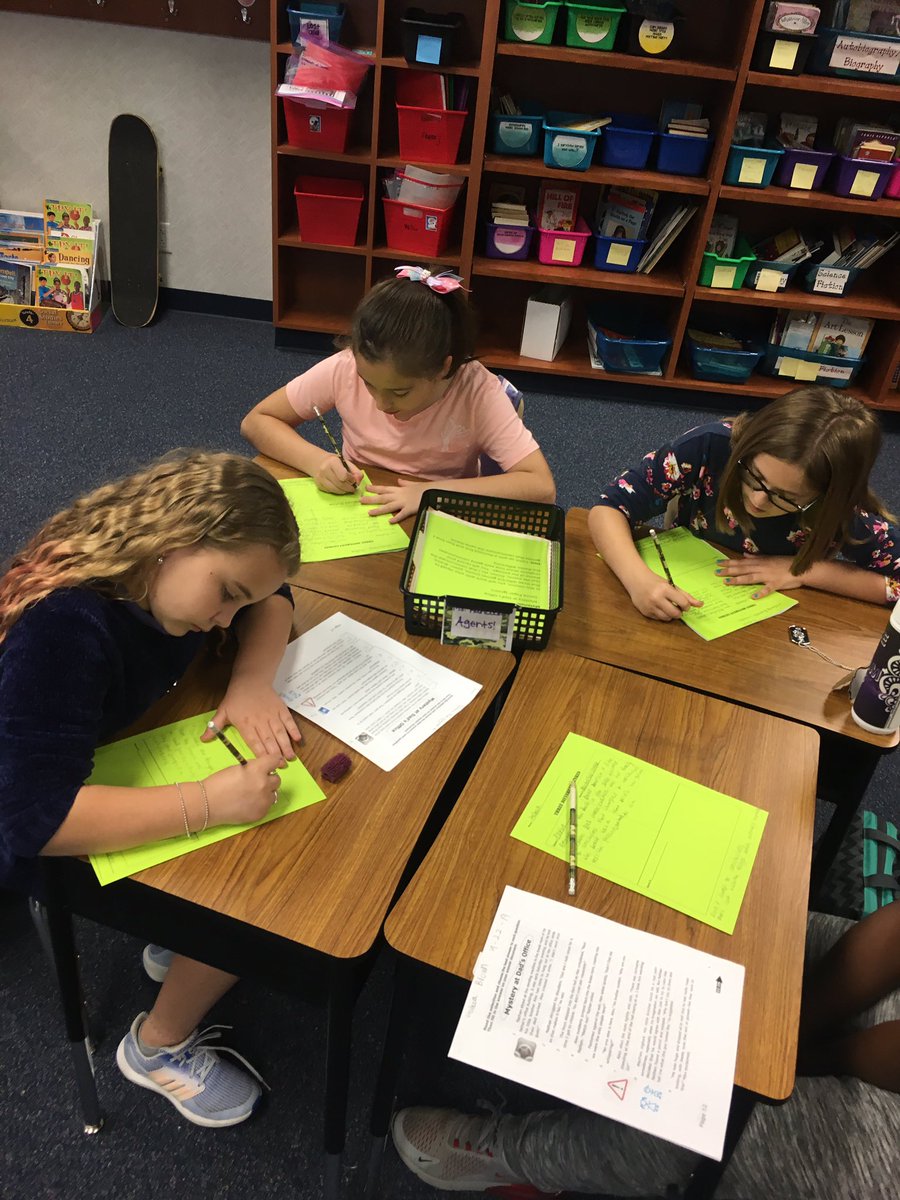 _Mrs_Francis's tweet photo. How do other types of genres connect to our theme in the story? #ReadingBootCamp #TeamStory https://t.co/XYO6pigZGf