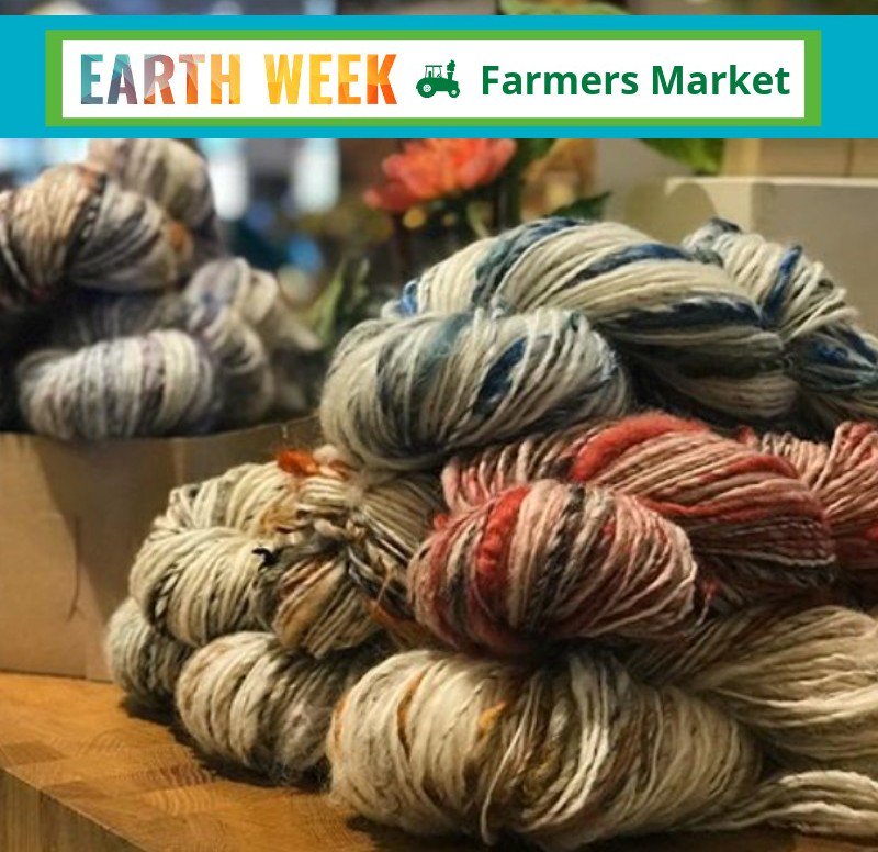 lifeatPTC's tweet photo. For day two of our #PTCEarthWeek farmers market, our local vendors include New England Farm to Fiber, @qsnuts and @NEAQ! We invite all our #Seaport employees to stop by and see what these vendors have to offer. #lifeatPTC  #EarthDay2019 https://t.co/hxcZtzvbdN