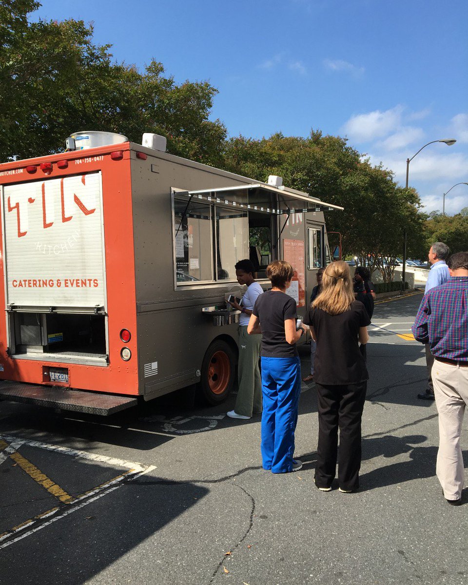 Don't have time to leave for lunch? Grab a bite from the food trucks! 

#food #foodie #southparkeats #Charlottenc #clt #charlottefoodtrucks #foodtrucks #lunch #clteats #eats #foodpics #charlottenc #southpark