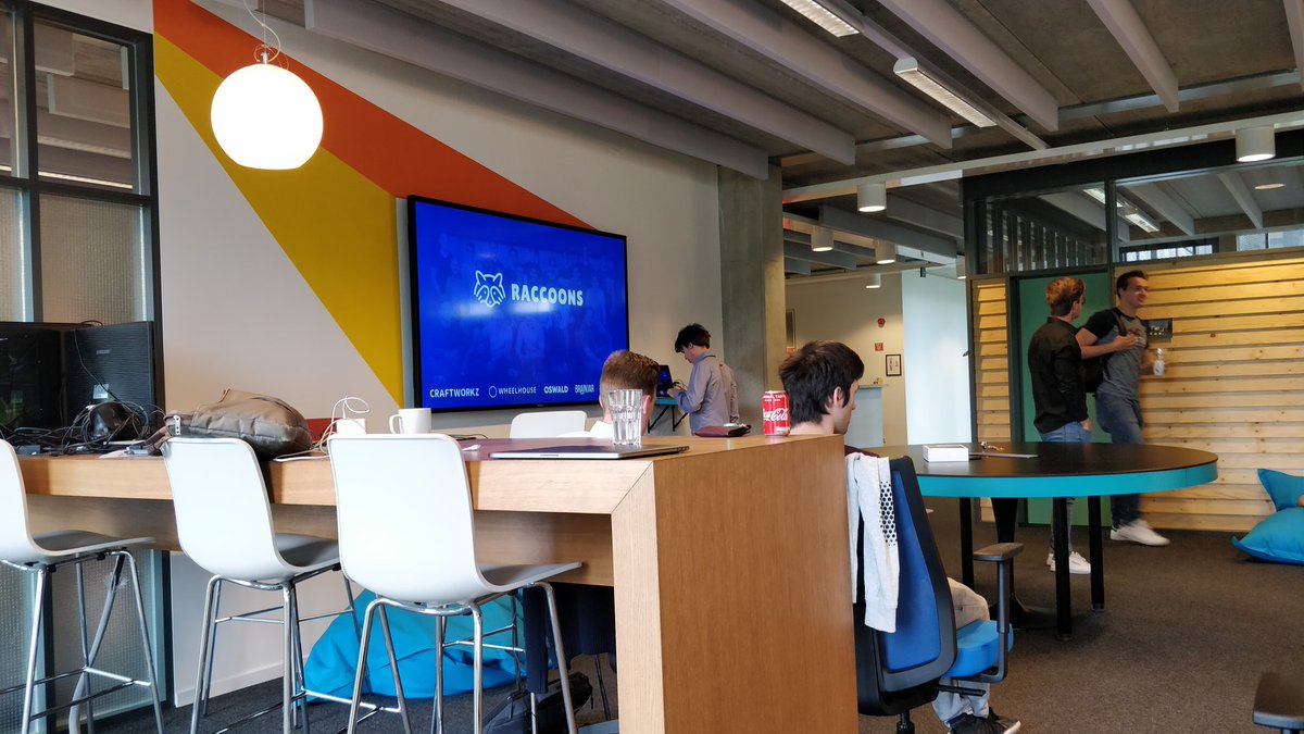 Attending our first "Drink 'n sync" 🍺🦝 with our new colleagues from <a href="/RaccoonsGroup/">Raccoons</a>