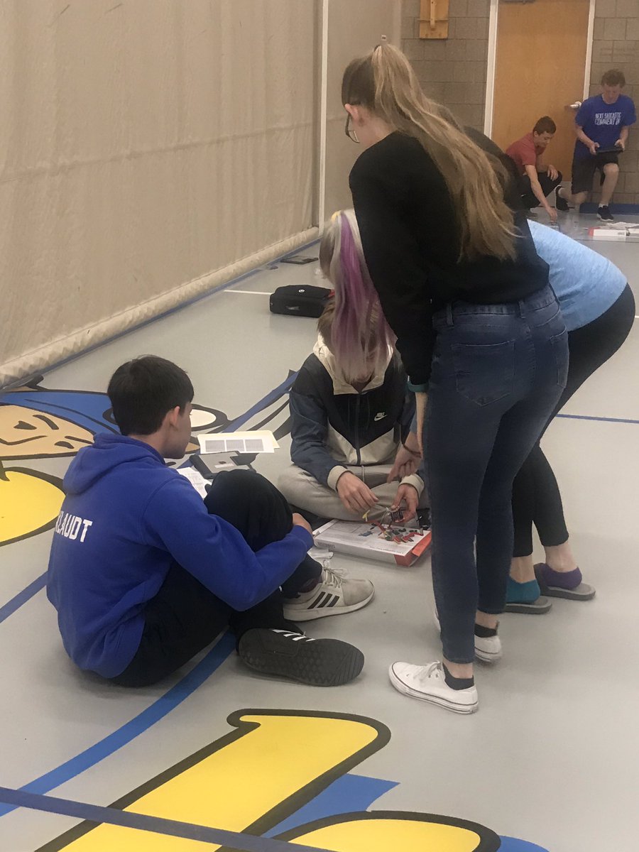 Stacy Murschel on X: BMS 8th grade girls, along with @SBecker5 prepared a  STEM day for the boys. A lot of teamwork and engagement going on today!  #STEM #BeulahMinerPride #handsonlearning  /