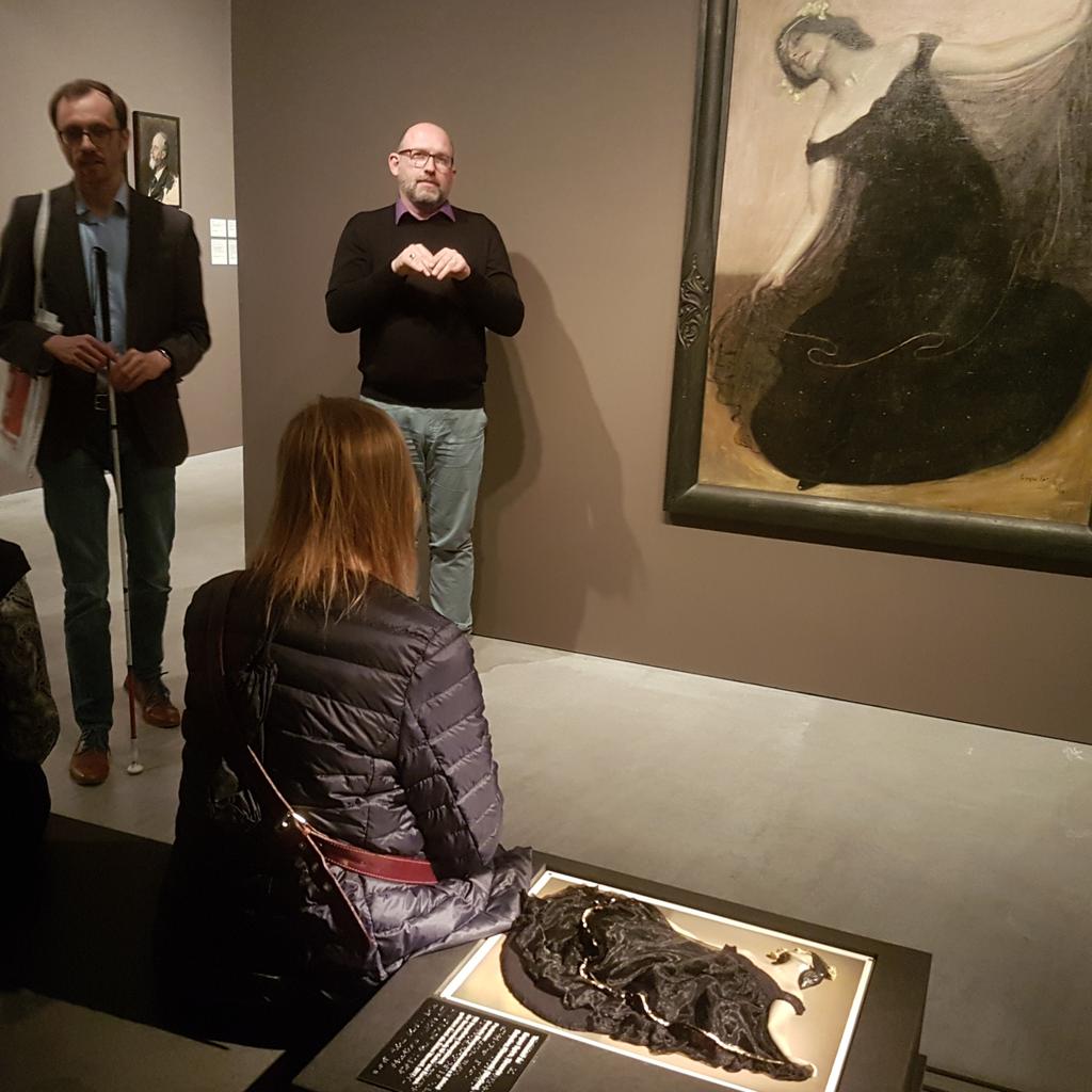 LandesbeiratMmB's tweet photo. Geleitet von StS Dr. Wöhlert fand die konstituierende Sitzung der neuen AG Kultur #barrierefrei von @SenKultEu in @BG_Museum statt, die vorbildlich #barrierefrei für Blinde und Sehbehinderte ist.

Für den @LandesbeiratMmB waren u.a. @buerozander, @Lindebend, @StefanSchenck dabei. https://t.co/0F1GteQtII