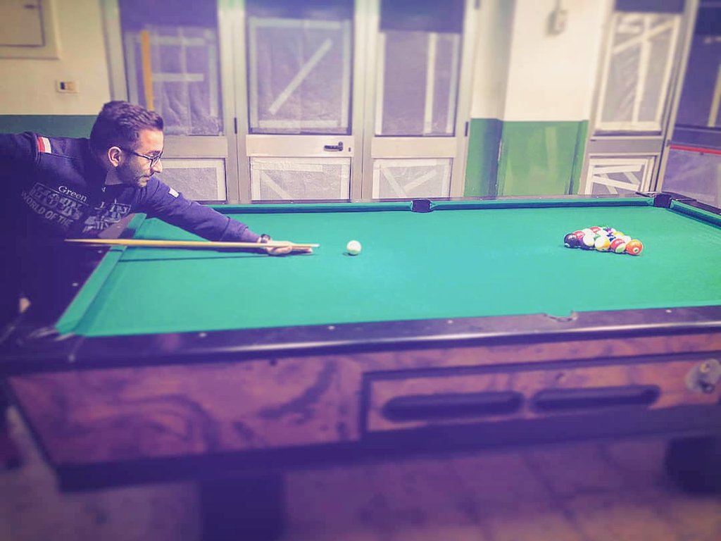 DomenicoTri96's tweet photo. Concentrazione, equilibrio, potenza e precisione ecco cosa serve qui. #biliardo #tweet #sport #giochi #seguimi #italy #italia #24Aprile #Buongiorno https://t.co/mGaQk0PMDL