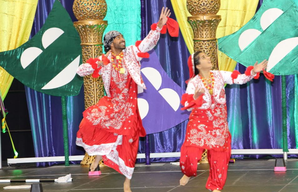 ChartwayArena's tweet photo. This Saturday the Taste of India will be coming to the #ConstantCenter! Experience Indian food, culture and shopping from 11am-8pm on April 27th! Admission is free. https://t.co/Ss9ZuLnh5w