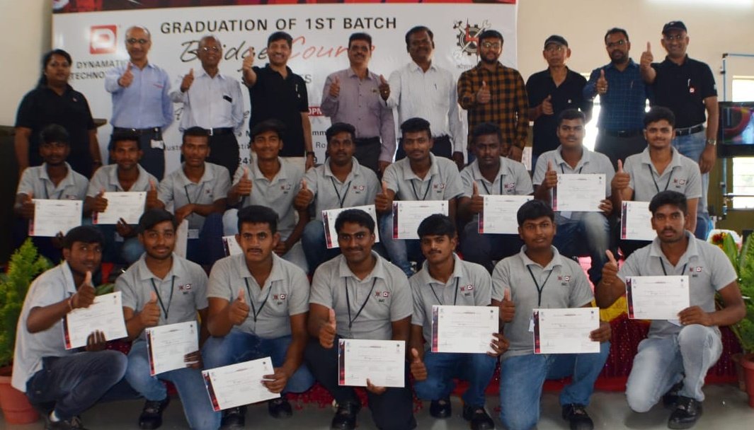 PSRamesh209's tweet photo. Need of the hour is to train and provide aerospace industry adequate skilled workers to make the Make-in-India drive a reality. Dynamatic has made ready first batch of such students, today.@makeinindia @DynamaticTech https://t.co/4nZnfnKDJc