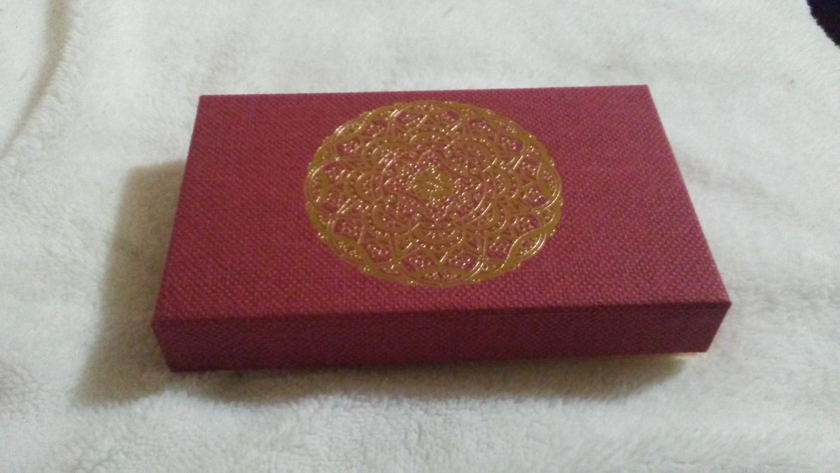 LoperBrandi's tweet photo. Just the box that my @Rituals came in is so beautiful. The smell of Indian Rose and Himalayan Honey is so calming and comforting. I used it this morning and my skin smells amazing and is oh so soft! Thanks again @Rituals and @Tryazon https://t.co/EUmOQkvwRW