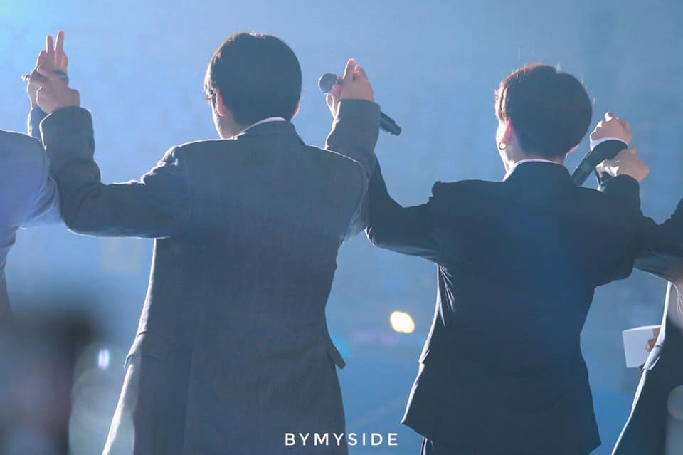 LinhVK3's tweet photo. ..................ngủm................
#BBMAsTopSocial BTS @BTS_twt https://t.co/9WEA1DDjis