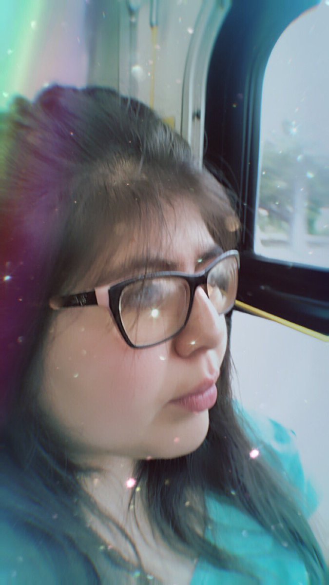 grecy14's tweet photo. On my way to school testing @taylorswift13 new filter @taylornation13 #TaylorSwifApril26 #TaylorSwift1Day
#TaylorSwift1week https://t.co/HAuUQW4kOM