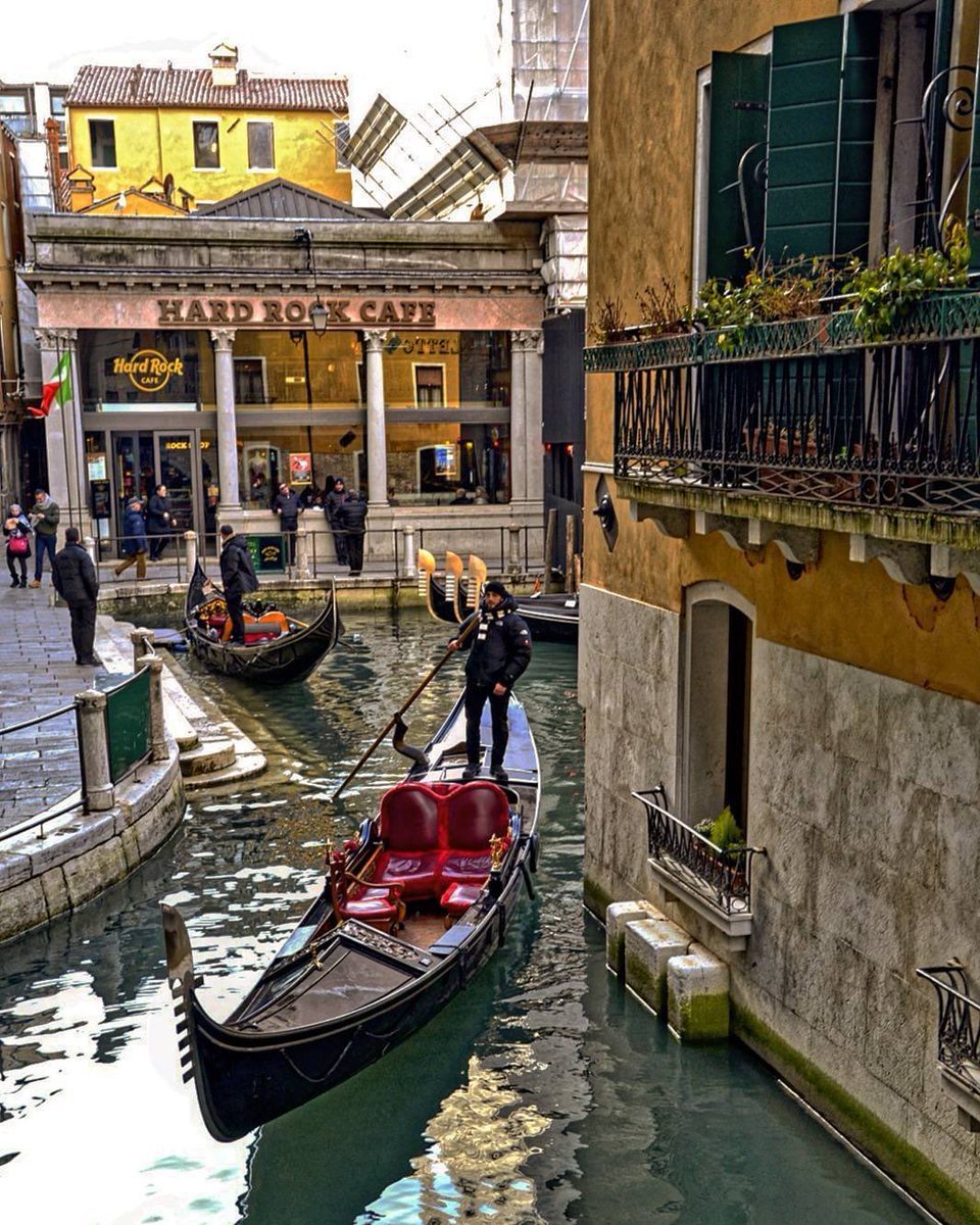 godfrienddme's tweet photo. Proverbs 17:27 ~ "A man of knowledge uses words with restraint, and a man of understanding is even-tempered."
thank you @PicPublic Venice foto. ๐ #godfrienddme #sunset #TwitterWorld #TwitterFriends #TwitterBestFandom #TwitterItaly #venicehardrockcafe #canallife #lordyouknow RT https://t.co/8NoiaEAyzz