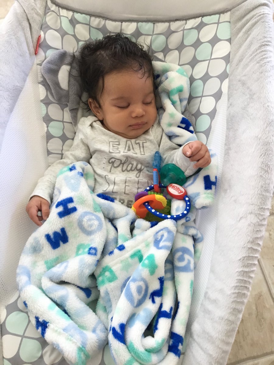 food2win's tweet photo. My little Lion got his priorities straight!
#1 EAT —> FUEL
#2 PLAY —> WORKOUT
#3 SLEEP —> RECOVER
(Repeat)
... maybe I should get some shirts made for my @GoPSUsports athletes 😉🦁
#SportsRD #EatRight #food2fit #baby #sleep #newborn #athletelife #WeAre #FueledUp https://t.co/H7HvZhTGIM