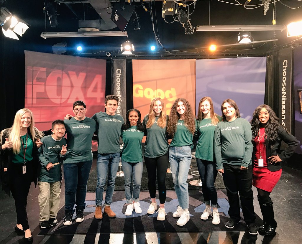LthsStems's tweet photo. Best news ever! Click on screenshot to read inspiring story of a unique high school science team, made up of kiddos w/ cognitive disabilities, trying to save our planet &amp; just won a national STEM competition.🤓🌎
@LebanonTrailHS @friscoisd @bestbuddies @TheEllenShow @mindykaling https://t.co/LYV0oLfLWe
