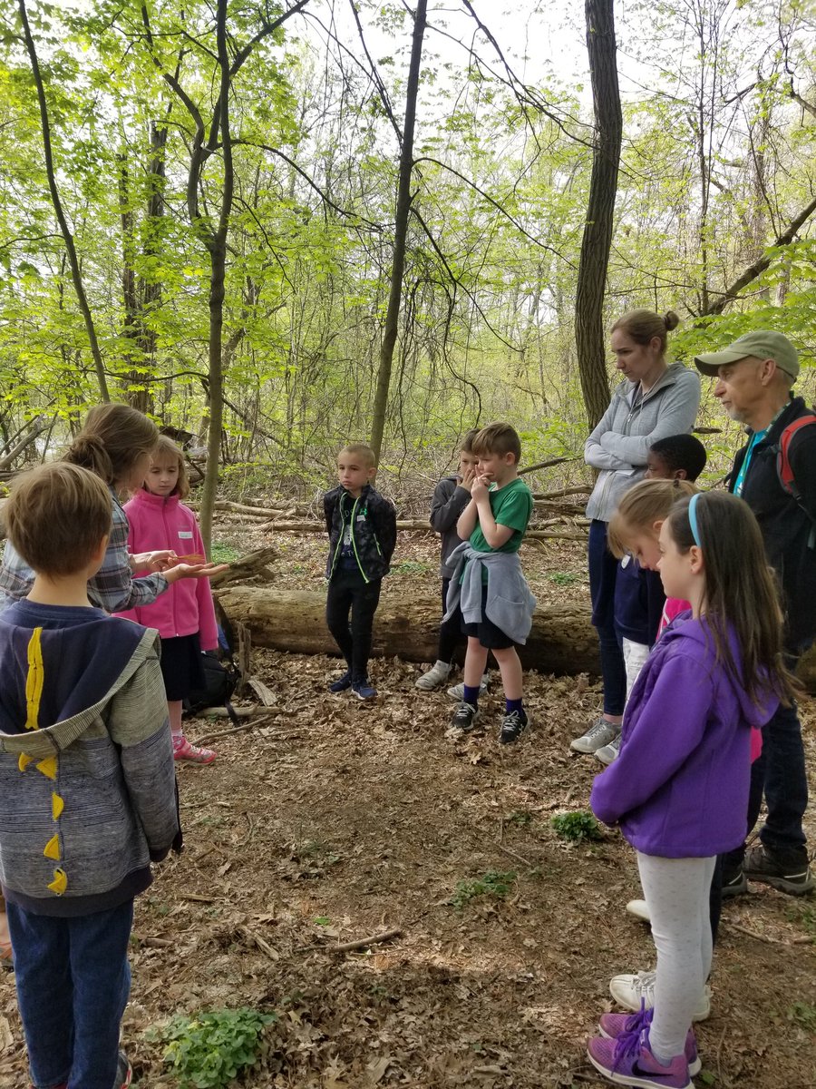 Tresnola's tweet image. Second grade loves Rowe Woods at the  Cincinnati Nature Center! @CountryDay @CCDdreamteam #outdooreducation #animaladventure #engineeredforfun