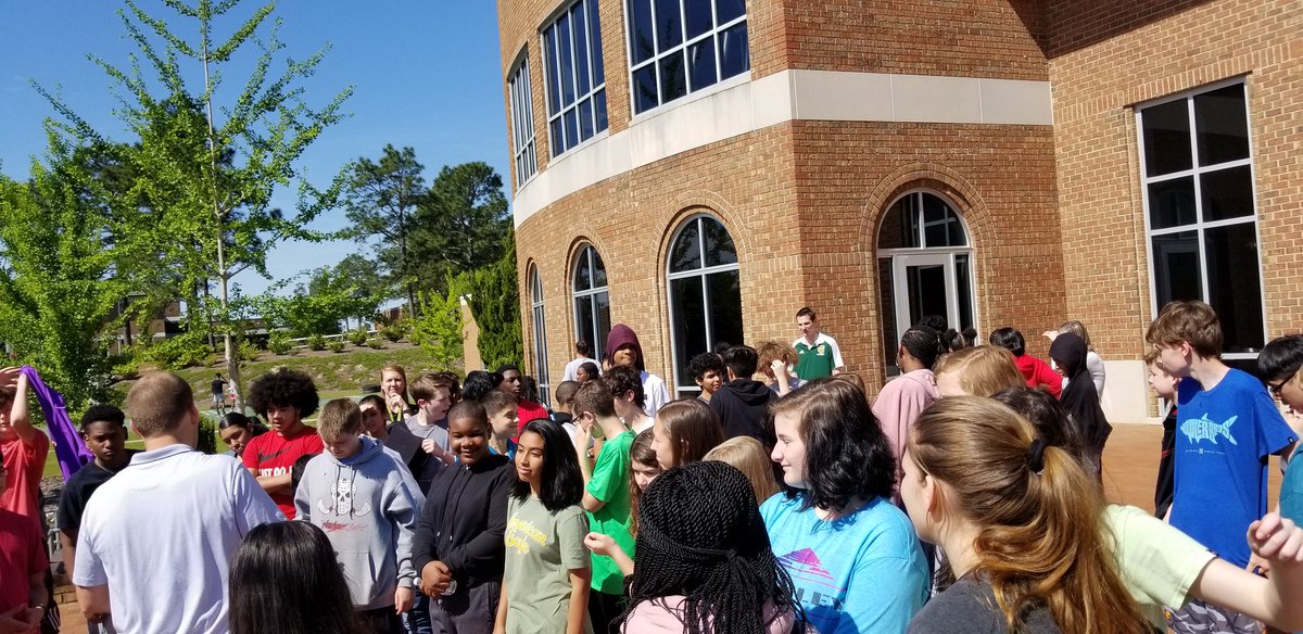 stacie_jeffreys's tweet photo. Great tour at SCC today. It's so important for our kids to see all of the opportunities available for them during high school and afterward that we have right down the road!! https://t.co/LcdV676gqB