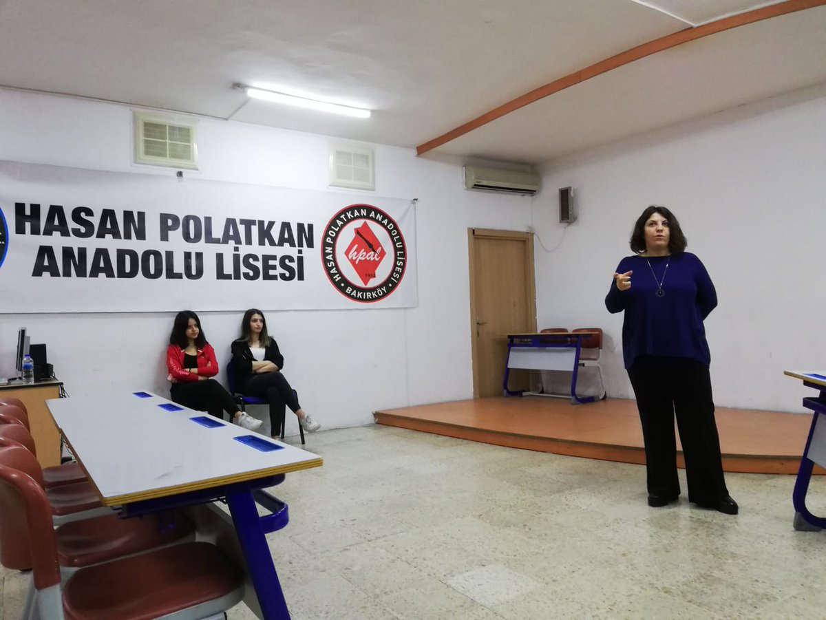 bakirkoyibnisi1's tweet photo. Okulumuz 7. ve 8. sınıf öğrencileri Hasan Polatkan Anadolu Lisesi'ni gezdiler. @BakirkoyMEM @emrullahaydin25 @ercagonen @erkanerdemmeb https://t.co/6zF2ijQ1ip