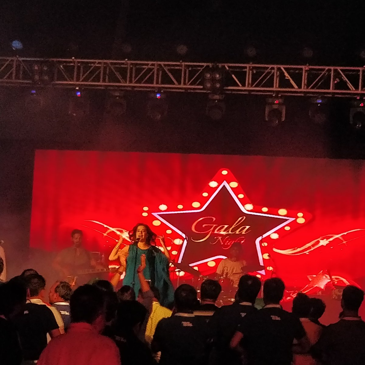 ramask's tweet photo. Its Party time at #manthan2019..  with @sonamohapatra..  time to enjoy success and prepare for greater heights. 
 @OMRcat @SiemensPLM_IN @SuprakashCee @tdkarthik @AnanthSampath @SoundSoundar https://t.co/j08Nxl09FK