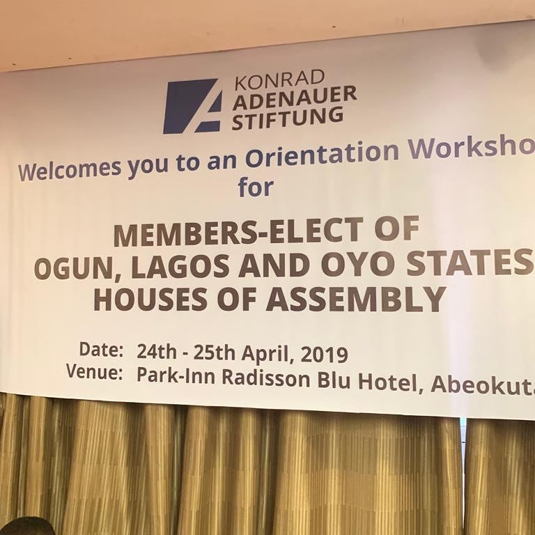 Hon. Olasunkanmi Samson Babalola OYHA (SunkyOYHA_2019) Twitter