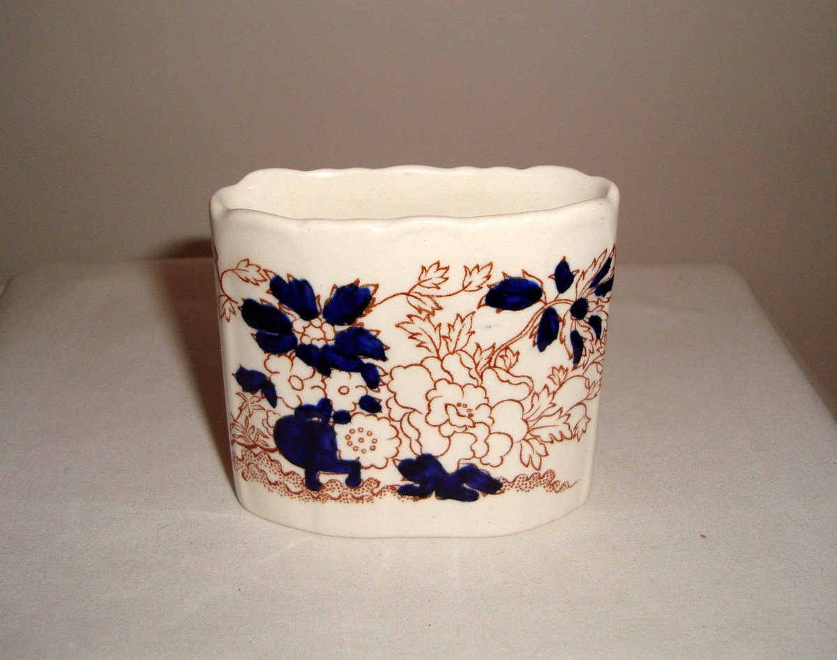 MullardAntiques's tweet photo. #Masons #Ironstone #CocktailStick /Toothpick/ #Matches/ #CigaretteHolder: 1920s/30s Mandarin brown with blue colouring. https://t.co/W3frnnNCIn #housewares #ceramic #1930searthenware #amberglaze #cigarettestorage #collectibles #englishironstone #mandarin #matchholder https://t.co/QNShVTR6lk