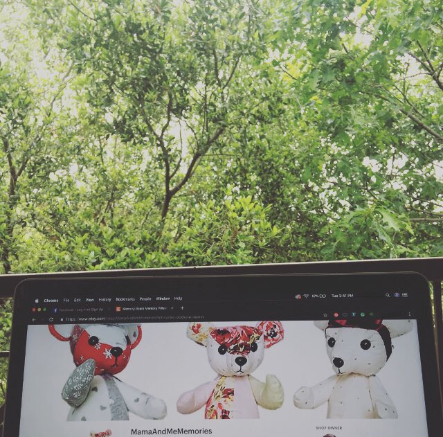 memories_mama's tweet photo. Working among the trees. Baby bears 🐻 request. ❤️
#mamaandme_memories #trees #nature #theearthoutdoors #outdoor #babybears #memorybears #memorypillows #memoryhearts #openingweek #wednesdaymood😎 #daughterandmother #daughter❤️ https://t.co/wi3cM0Rqgu