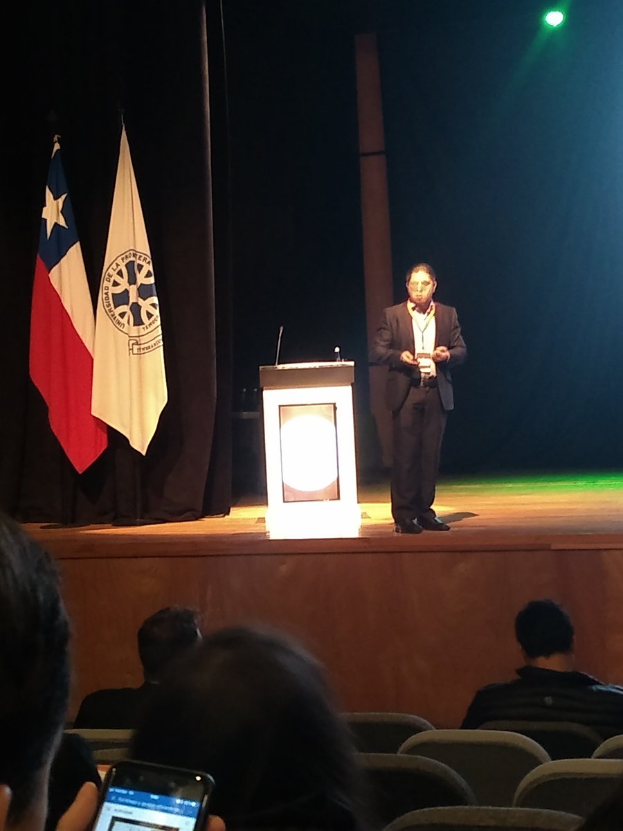Transforma_Alim's tweet photo. 'La tecnología de agricultura de precisión brinda oportunidades para mejorar la eficiencia del riego y fertilización", destaca Guy Sela, de Cropaia, en #agrofoodsummit @IncubatecUFRO https://t.co/AuBuAWd0Th