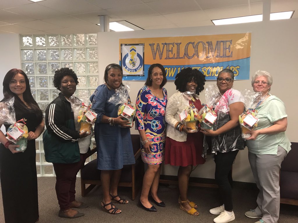 Happy Administrative Professionals Day to the awesome group <a href="/CarverHS_Nation/">CarverHSNation_WS</a>! The PTSA appreciates you and hope you enjoy your edible arrangements! <a href="/CfMontague/">Carol Montague-Davis</a> <a href="/wsfcs/">WS/FC Schools</a>