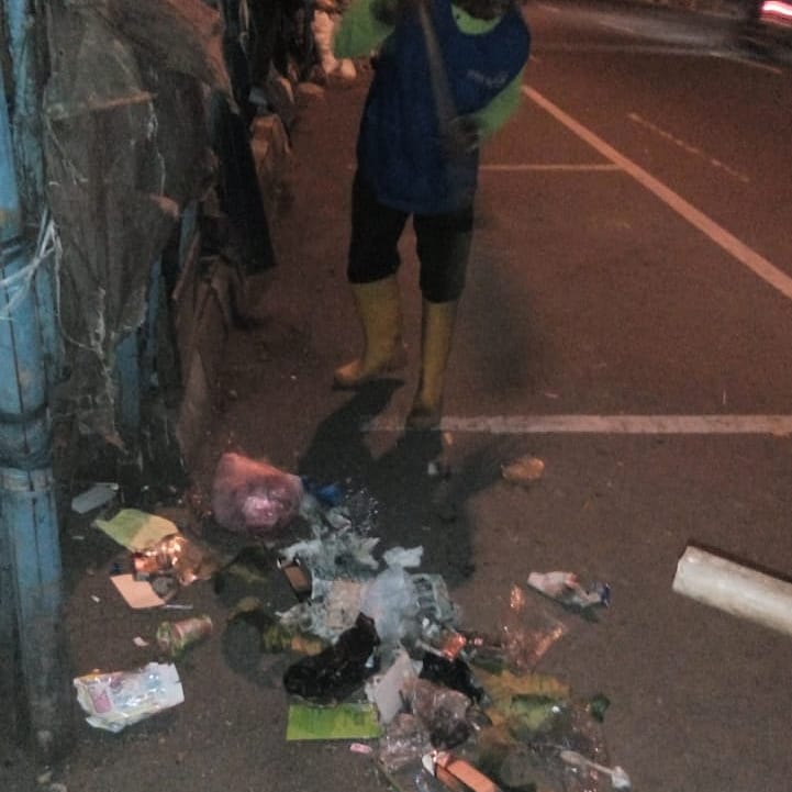 kel_cicadas's tweet photo. Giat gober malam kelurahan cicadas
@mangoded_md @dlhk_kotabandung @pembdg @cibkid.tersenyum https://t.co/67X9l5gIGT