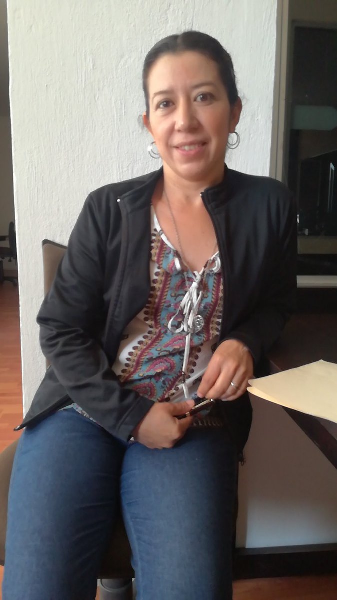 ituescucha's tweet photo. Ya se encuentra nuestra invitada Rosalía Castelán Vega en @RevistaUrbanoA1. Ya estamos al aire https://t.co/DeYm5QxLKJ