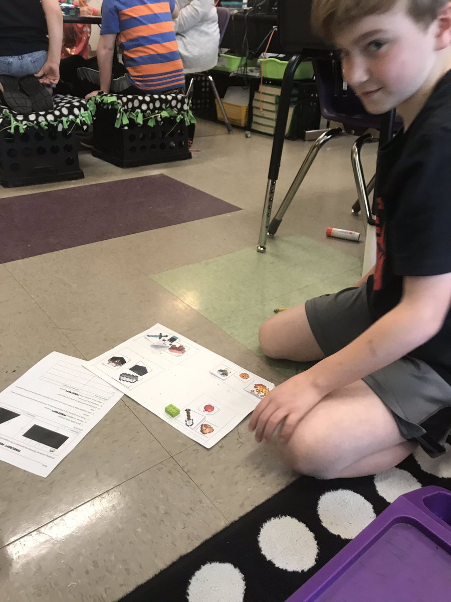 kskinner3's tweet photo. Minecraft area and estimating perimeter fun! #stingers19 https://t.co/GjzbcCrDIA