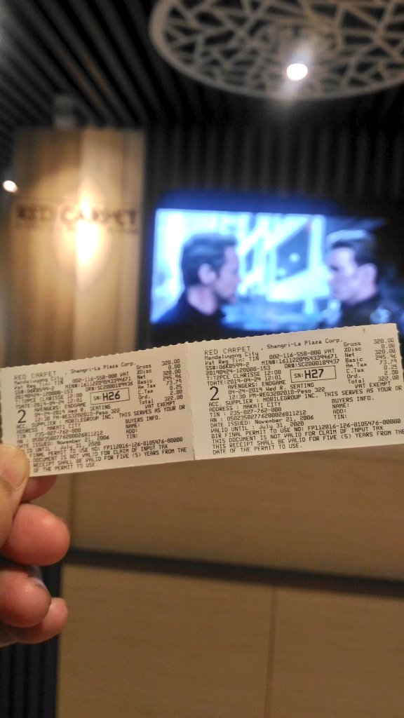 SuperHousemate's tweet photo. Halos puno lahat ng sinehan!!! The last time I went here sa Shangri-la eh #MakingMegaWithKISSES pa 😂😂😂 but here we go... #AvengersEndgame https://t.co/M74OpqIGe4