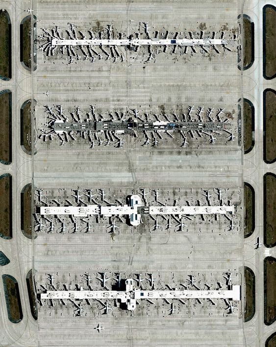 feelThere's tweet photo. This is #therealdeal! A cool satélite view of #KATL, and #FeelThere ´s got it for #Tower3DPro!
#busiestairport #KATL #katlfortower3dpro #feelthere #atcsuite #atc #atclovers #atcfans #deltahub #aviationfans #aviation
https://t.co/AnVBNC7XmC https://t.co/ELjq6iu6vS